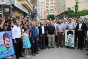 Ali İsmail Korkmaz Eskişehir'de saldırıya uğradığı fırının &ouml;n&uuml;nde anıldı