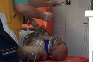 Ayağını beton mikserine kaptırdı!