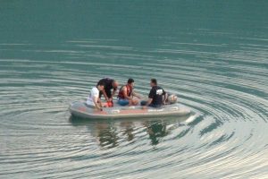 17 yaşındaki gen&ccedil; g&ouml;lde boğuldu
