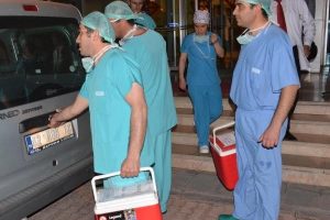 3 &ccedil;ocuk annesi kadın organları ile 5 kişiye umut oldu