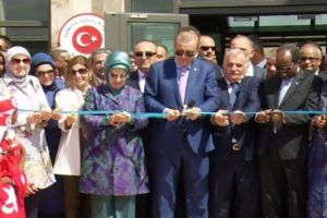Erdoğan, T&uuml;rkiye'nin Mogadişu B&uuml;y&uuml;kel&ccedil;iliği'nin a&ccedil;ılışını yaptı