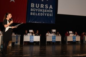Bursa'da gen&ccedil;ler bilgi yarışmasında ter d&ouml;kt&uuml;