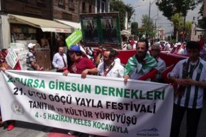 Bursa'da 21. Ot&ccedil;u G&ouml;&ccedil;&uuml; Yayla Festivali'ne doğru