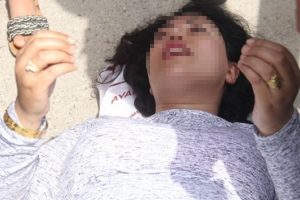İntihara kalkışan kadını iki &ccedil;ocuğu kurtardı