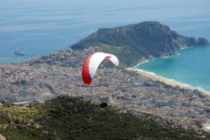 Turizmde yeni alternatif yama&ccedil; paraş&uuml;t&uuml;