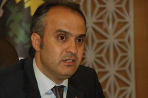 İneg&ouml;l Belediyespor Başkanı Aktaş, g&uuml;ven tazeledi