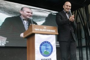 Bakan S&uuml;leyman Soylu'dan Demirtaş'a: Hainlik a&ccedil;ık artırmaya &ccedil;ıkmış olsaydı...