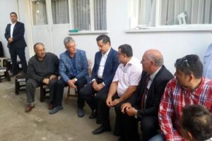 Bakan Faruk &Ccedil;elik'ten trafik kazasında &ouml;len gencin ailesine taziye ziyareti