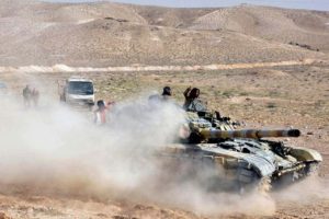 Sıcak gelişme: Rejim g&uuml;&ccedil;leri ve YPG Rakka'ya girdi