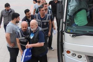 Edirne'de FET&Ouml;/PDY ş&uuml;phelileri adliyeye sevk edildi