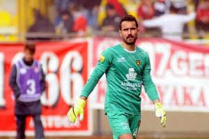 Bucaspor'da kaleci &Ouml;mer ayrılmak istiyor