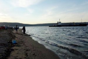 Karaya oturan atık alma gemisi kurtarıldı