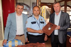 Samsun'dan G&uuml;neydoğu'da g&ouml;revli polislere moral desteği