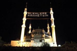 Kosovalı esnaftan ihtiya&ccedil; sahibi ailelere Ramazan yardım paketi dağıtıldı