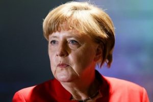 Merkel: Parlamenterlere y&ouml;nelik su&ccedil;lamalar 'akılalmaz'