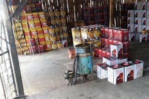 Jandarmadan madeni yağ operasyonu: 3 g&ouml;zaltı