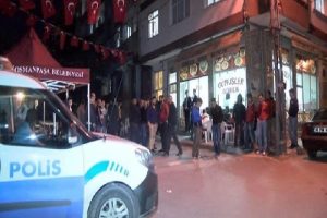 Emniyet M&uuml;d&uuml;r&uuml; &Ccedil;alışkan şehit evini ziyaret etti