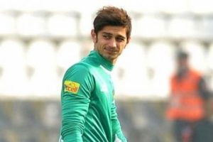 Bursaspor'un gen&ccedil; kaleci &Ccedil;ağlar i&ccedil;in devrede olduğu iddia ediliyor