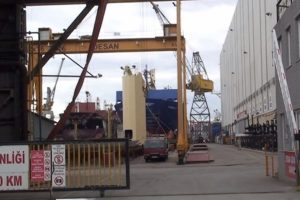 Ukraynalı gemiciler banyoda &ouml;l&uuml; bulundu