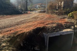Bursa'da Karacabey sahilindeki sel baskınlarına &ouml;nlem