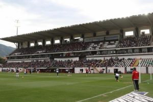 Akhisar Belediyespor'a seyirci şoku