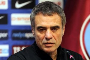 Trabzonspor Teknik Direkt&ouml;r&uuml; Yanal, şampiyonluk kadrosunun iskeletini oluşturacak