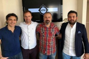 Altay teknik direkt&ouml;r Sabuncu ile anlaşma sağladı