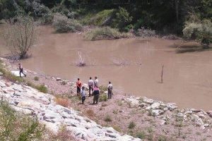 Eşinin &ouml;ld&uuml;r&uuml;p Mudurnu &Ccedil;ayı'na attığı kadının cesedi bulundu