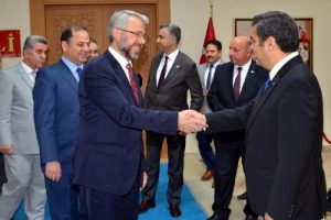 M&uuml;ft&uuml;l&uuml;kten, Vali D&uuml;zg&uuml;n'e veda ziyareti