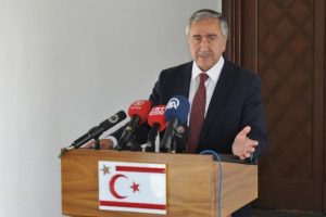 "Kıbrıs'ta &uuml;niter bir devlet kurmayacağız, birleşik federal bir Kıbrıs kuracağız"