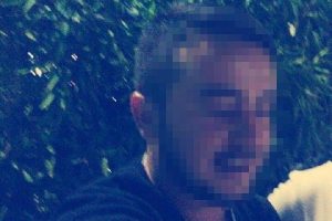 Minib&uuml;ste kız arkadaşına kelep&ccedil;e takıp tecav&uuml;z etmekten tutuklandı