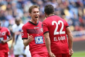Trabzonspor, Gen&ccedil;lerbirliği'nin forveti El Kabir i&ccedil;in g&ouml;r&uuml;şmelerini s&uuml;rd&uuml;r&uuml;yor