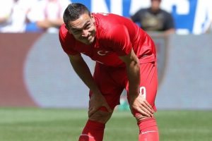 Mevl&uuml;t Erdin&ccedil;, Galatasaray ile ilgili soruları yanıtladı