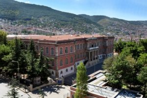 Emekli komutanlar yarım asır sonra Bursa'da askeri lisede buluştu