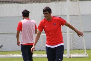 Trabzonspor'da Cardozo, G&uuml;ney Amerika'ya d&ouml;nmek istiyor