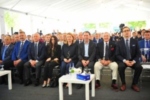 Bursa'da, Mustafa V. Ko&ccedil; Spor Salonu t&ouml;renle a&ccedil;ıldı