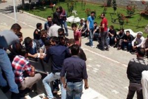 Gediz'de 4 aydır &uuml;cretlerini alamayan madenciler şikayet&ccedil;i oldu