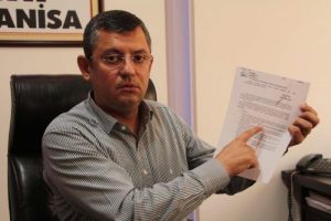 CHP'li &Ouml;zel: "O &ccedil;elengi koruyamayanın kafasına ge&ccedil;irmesini de biliriz"