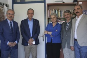 "Prof. Dr. Şermin K&uuml;lahoğlu m&uuml;cadelesinde yalnız değildir"