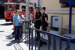 İstiklal Caddesi'nde polis noktaları kuruldu
