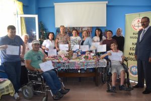 Mudanya'da engelli kursiyerler sertifikalarını aldı