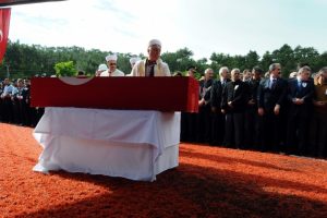 Kayınbabasından şehit gelinine son g&ouml;rev