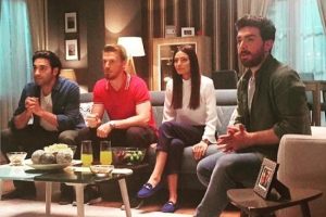 A Milli Takım'dan d&ouml;nen Bursasporlu Serdar Aziz reklam filminde oynadı