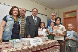 Bursa'da kırsaldaki &ouml;ğrenciler kitapla buluşuyor