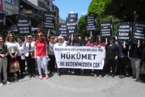Eskişehir'de kadınların eylemi: Asla yarım olmayacağız