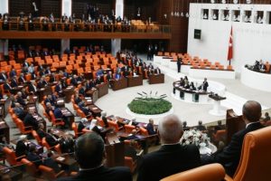 Dokunulmazlık dosyaları Adalet Bakanlığı'na g&ouml;nderildi