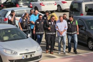 İzmir ve Bodrum'da fuhuş operasyonu