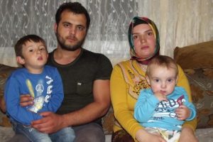 1 yaşındaki Yiğit'in ailesi tedavi i&ccedil;in yardım istedi