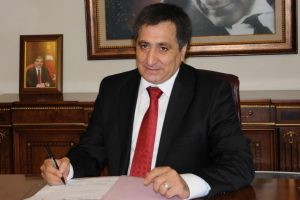 Bursa Valiliği'ne atanan K&uuml;&ccedil;&uuml;k'ten veda ziyaretleri