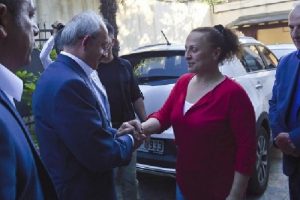 Kılı&ccedil;daroğlu, Yaşar Nuri &Ouml;zt&uuml;rk'&uuml; evinde ziyaret etti